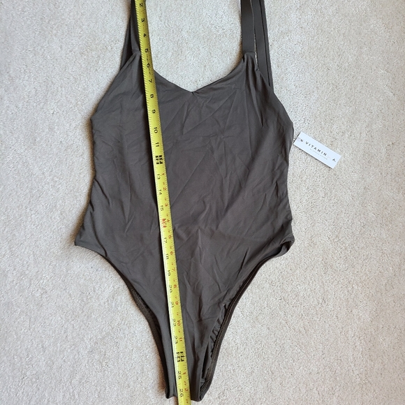 NWT Vitamin A Jadon Swimsuit Size 8 - Picture 7 of 16